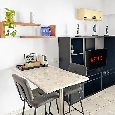 2br Seaview Penthouse In Center Larnaca