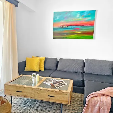 2br Seaview Penthouse In Center Apartman Lárnaka
